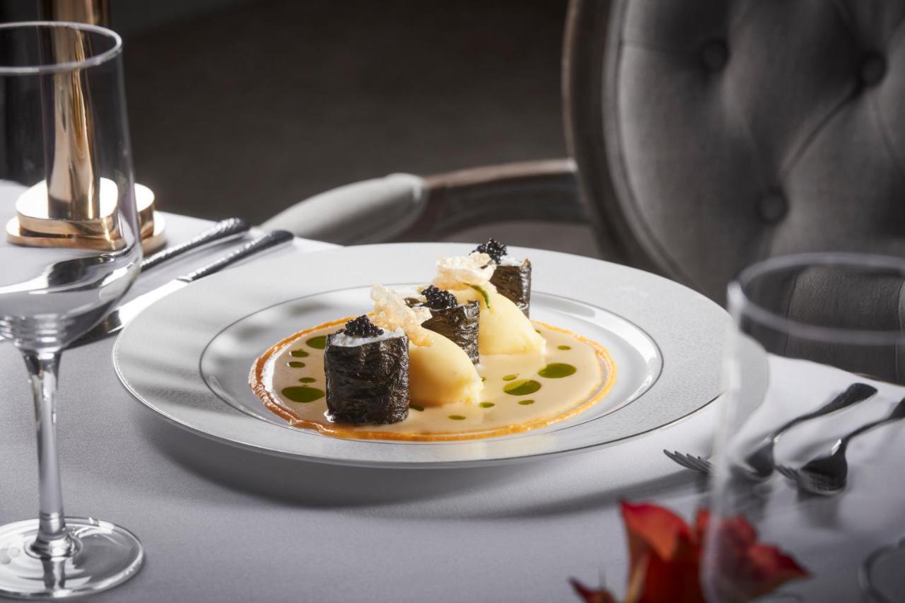Bathen House Boutique Hotel Εξωτερικό φωτογραφία A plate of caviar